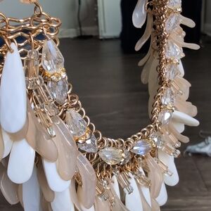 Elegant Gold and Cream Statement Necklace